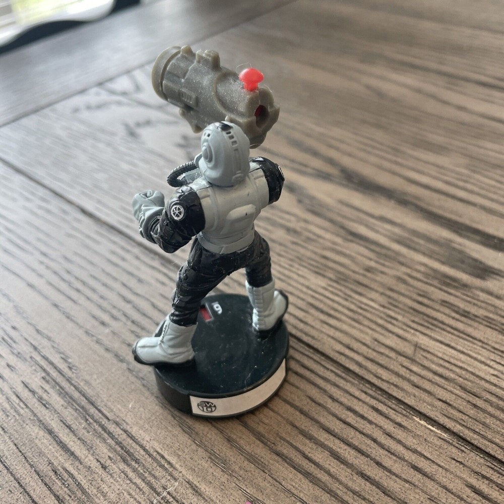 Star Wars 2005 LFL Hasbro Attacktix Battle Masters Game Pieces pilot trooper - Picture 4 of 11